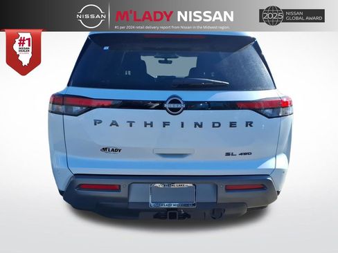 New 2026 Nissan Pathfinder SL image 6