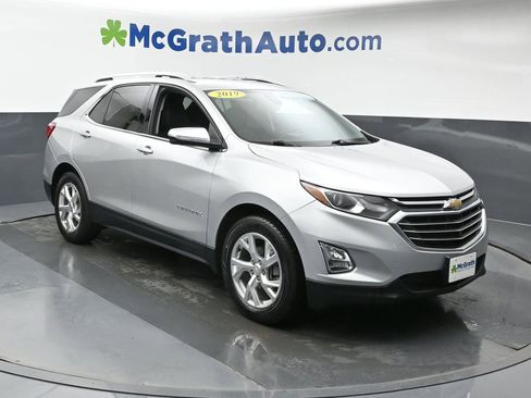 Used 2019 Chevrolet Equinox Premier image 2