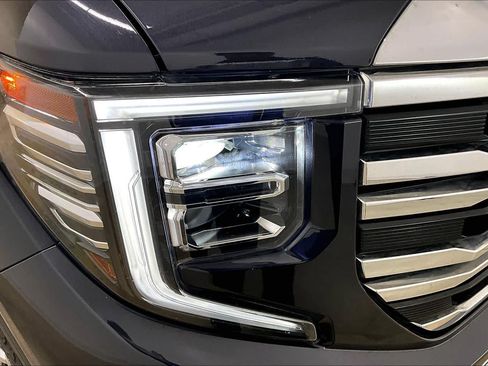Used 2024 GMC Sierra 1500 SLT AWD/4WD image 27