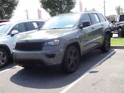 Used 2019 Jeep Grand Cherokee Laredo