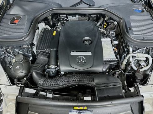 Used 2017 Mercedes-Benz GLC 300 image 24