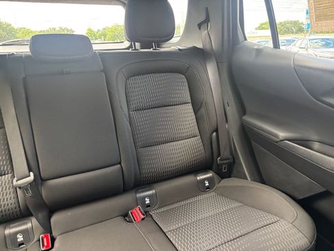 Used 2025 Chevrolet Equinox LT FWD image 38