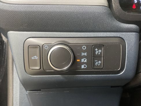 Used 2022 Ford Maverick XL FWD image 19