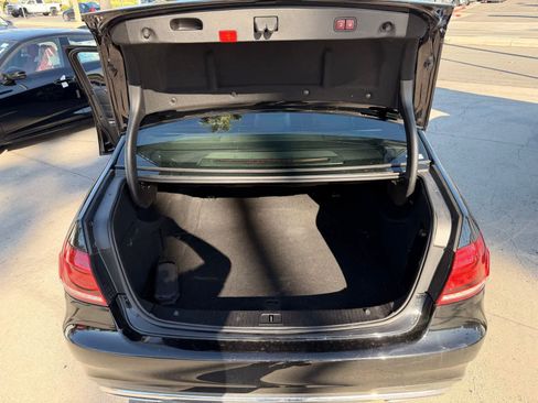 Used 2014 Mercedes-Benz E 350 Sedan image 21