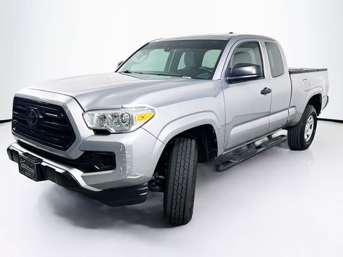 Used 2019 Toyota Tacoma SR image 2