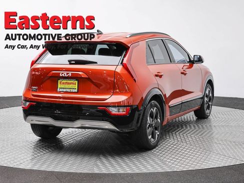 Used 2023 Kia Niro Wind w/ Wind Preserve Package FWD image 5
