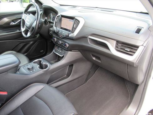 Used 2021 GMC Terrain SLT w/ Infotainment Package II image 10