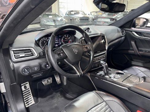 Used 2022 Maserati Ghibli Trofeo image 7