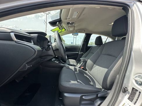 Used 2024 Toyota Corolla LE FWD image 25