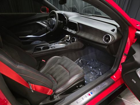 Used 2017 Chevrolet Camaro ZL1 RWD image 36
