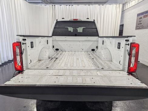 Used 2024 Ford F250 XLT image 10