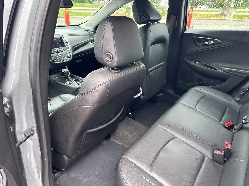 Used 2024 Chevrolet Malibu LT FWD image 13