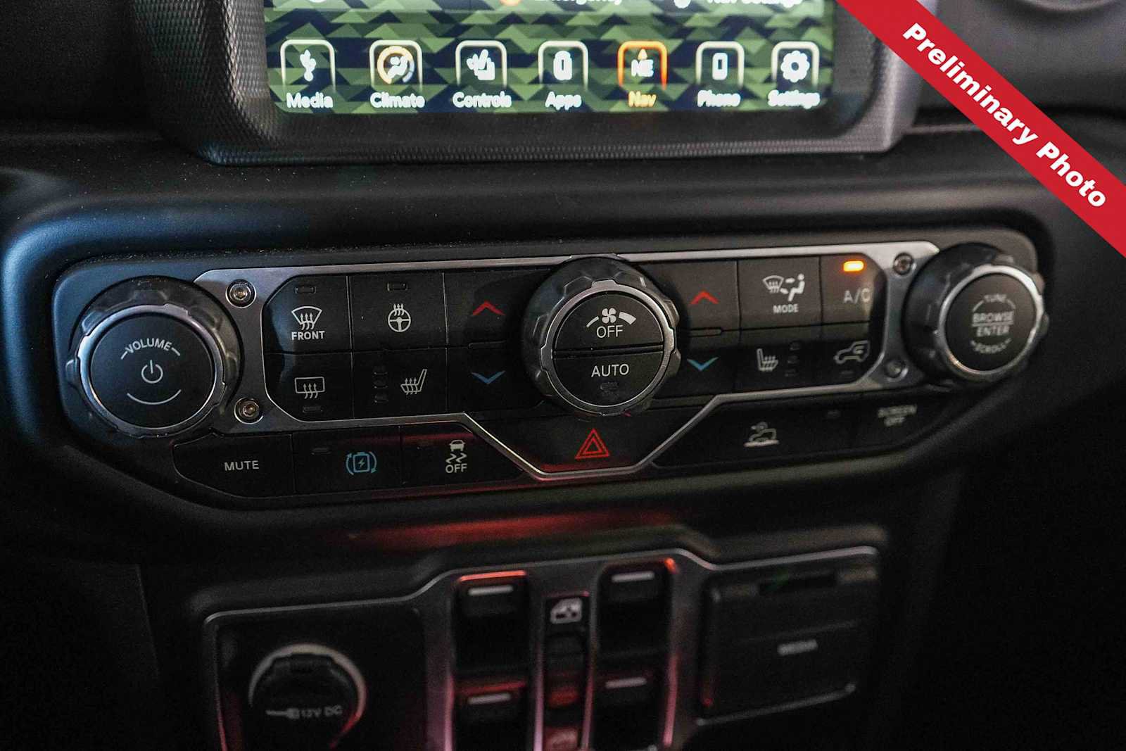 Used 2023 Jeep Wrangler Unlimited Sahara w/ Cold Weather Group AWD/4WD image 20