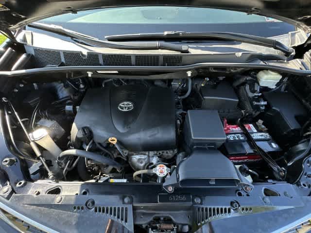 Used 2018 Toyota Sienna SE Premium FWD image 28
