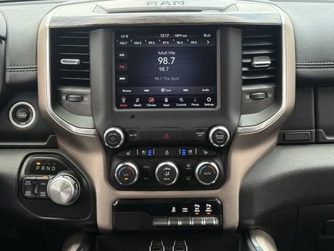 Used 2020 RAM 1500 Laramie AWD/4WD image 17