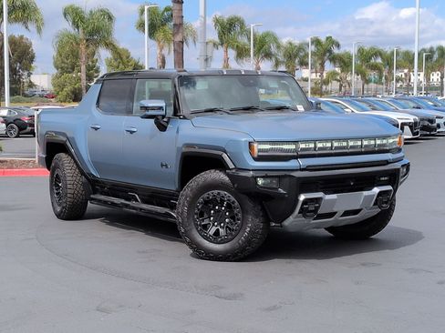 Used 2024 GMC Hummer EV 3X w/ Omega Edition AWD/4WD image 2