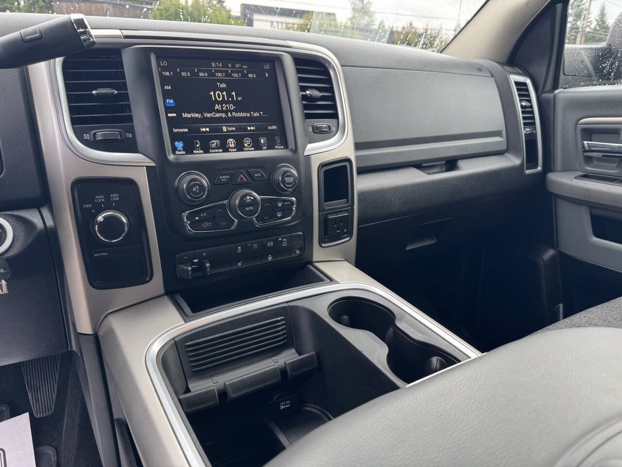 Used 2017 RAM 3500 Big Horn w/ Black Appearance Group AWD/4WD image 8