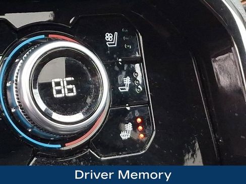 Used 2023 GMC Sierra 1500 AT4 w/ AT4 Premium Package image 12