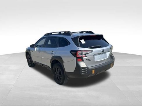 Used 2025 Subaru Outback Wilderness AWD/4WD image 5