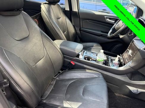 Used 2020 Ford Edge Titanium w/ Equipment Group 301A AWD/4WD image 22