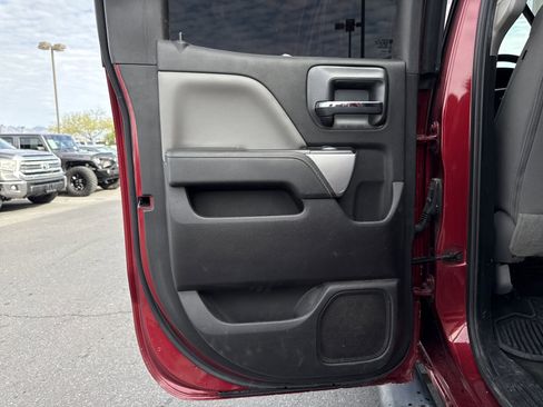 Used 2018 Chevrolet Silverado 1500 LT w/ All Star Edition image 17