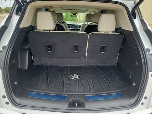 Used 2023 Buick Enclave Avenir w/ Trailering Package, 5000 lbs. FWD image 8