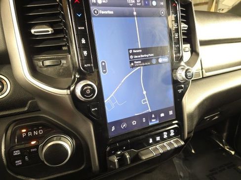 Used 2024 RAM 2500 Big Horn w/ Sport Appearance Package image 19