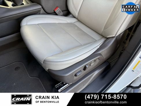 Used 2021 GMC Yukon XL SLT w/ SLT Premium Package image 25