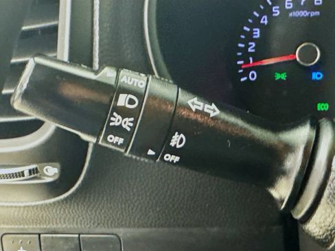 Used 2018 Kia Soul + FWD image 13