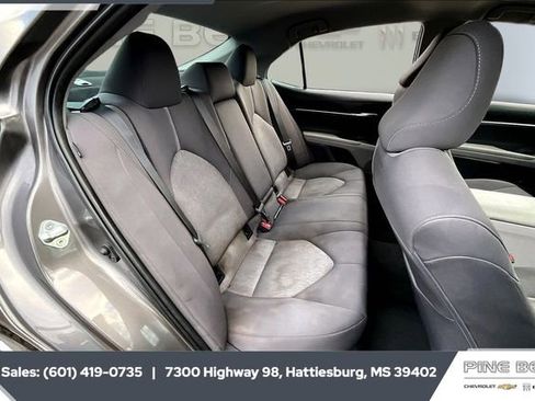 Used 2023 Toyota Camry LE image 20