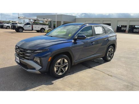 Used 2025 Hyundai Tucson SEL FWD image 4
