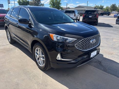 Used 2024 Ford Edge SEL w/ Convenience Package AWD/4WD image 4