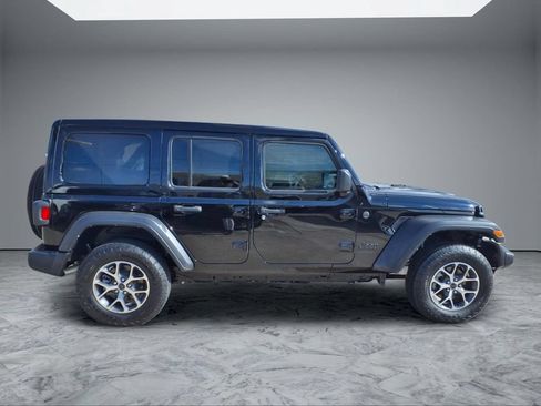Used 2024 Jeep Wrangler Unlimited Sport AWD/4WD image 8