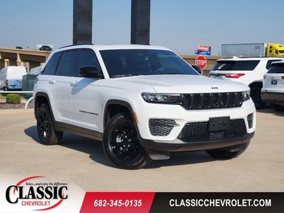 Used 2025 Jeep Grand Cherokee Altitude