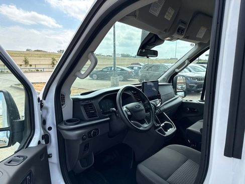 Used 2026 Ford Transit 350 XLT RWD image 19