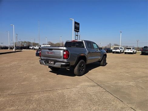 New 2025 GMC Canyon Elevation w/ Convenience Package image 7