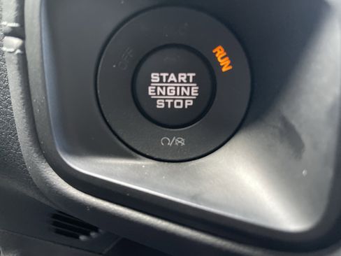 Certified 2025 Jeep Wrangler Sahara image 43