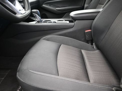 Used 2024 Nissan Altima 2.5 SV FWD image 13