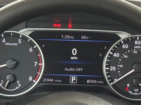 Used 2025 Nissan Sentra SV FWD image 39