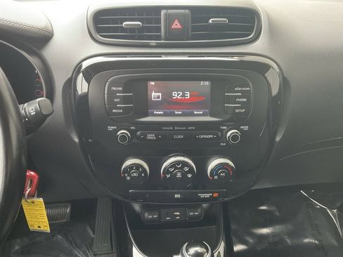 Used 2015 Kia Soul ! image 13