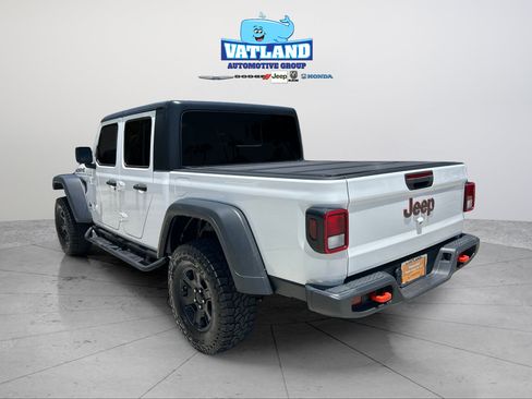 Used 2023 Jeep Gladiator Mojave AWD/4WD image 3