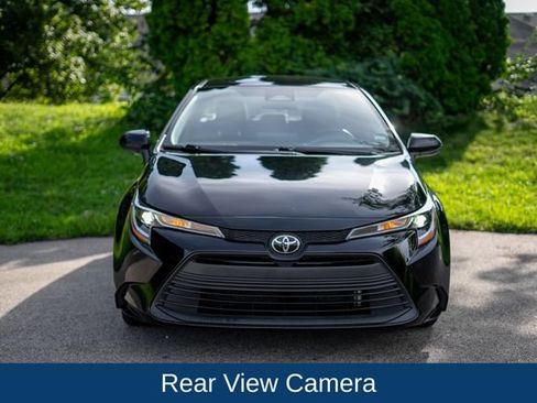Used 2024 Toyota Corolla LE FWD image 2