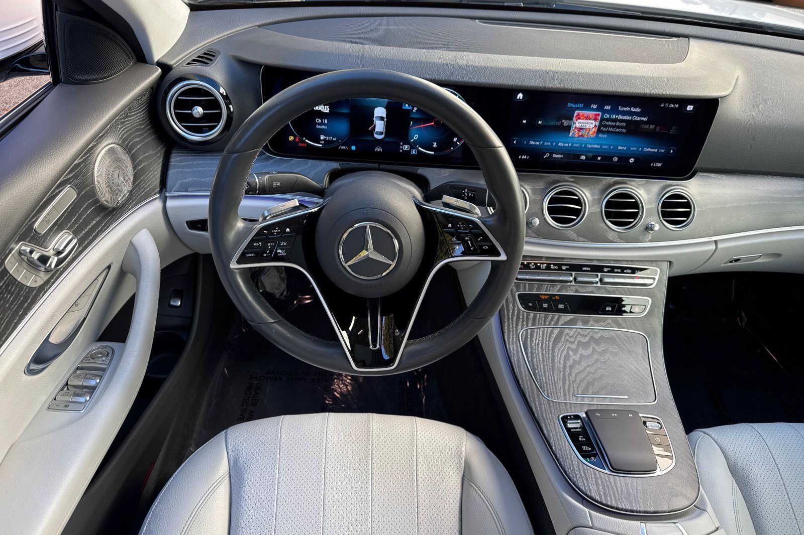 Used 2022 Mercedes-Benz E 350 Sedan image 30