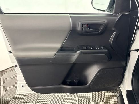 Used 2023 Toyota Tacoma SR AWD/4WD image 27