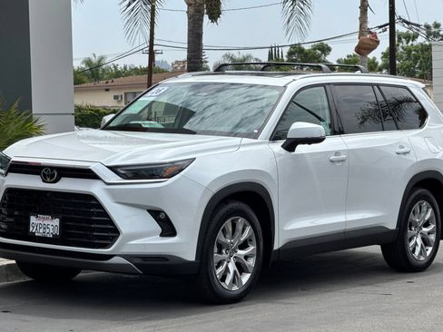 Certified 2026 Toyota Grand Highlander AWD image 10