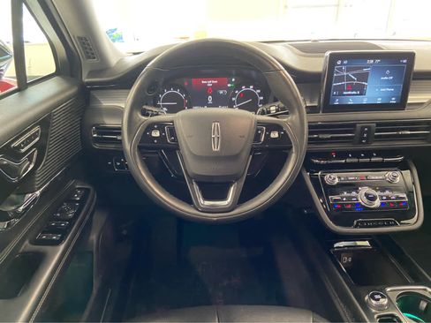 Used 2022 Lincoln Corsair AWD w/ Premium Package image 22