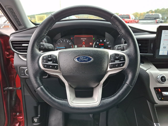 Used 2022 Ford Explorer XLT w/ Equipment Group 202A AWD/4WD image 22