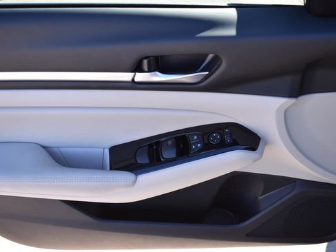 Used 2024 Nissan Altima 2.5 SL image 22