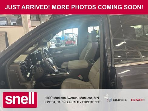 Used 2024 GMC Sierra 1500 SLT w/ SLT Premium Plus Package AWD/4WD image 4