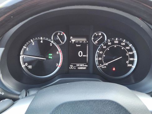 Used 2022 Lexus GX 460 Luxury AWD/4WD image 25